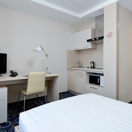 Apart Hotel 92/2 Karagandi Szoba fotó