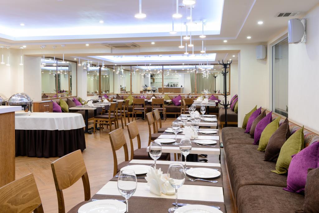 Apart Hotel 92/2 Karagandi Kültér fotó